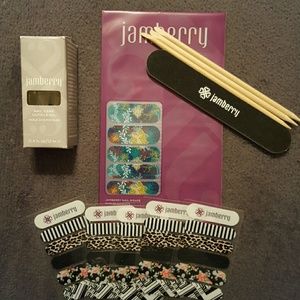 Jamberry brand new wraps+