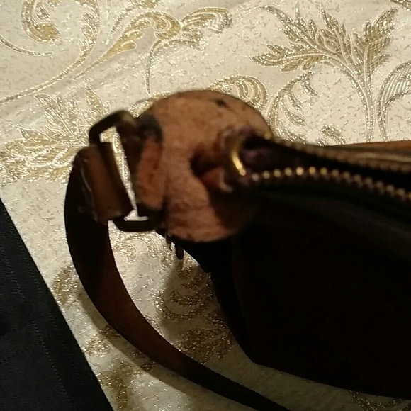 Don't leave home without this Suede purse! - Picture 2 of 3