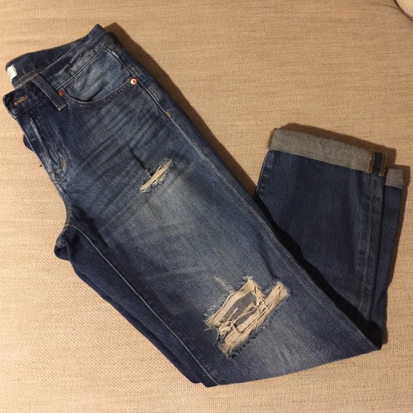 Madewell boyfriend fit distressed jeans 👖❤️️