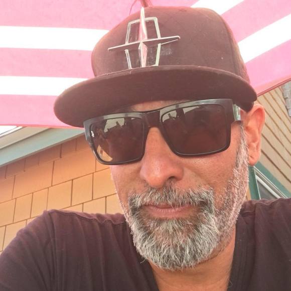 Meet your Posher, Louis - Picture 1 of 1