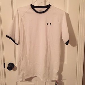 Under Armour heat gear shirt size medium NWT