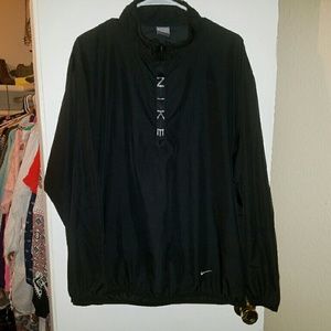 unisex large Nike black windbreaker