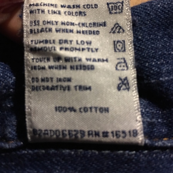 Oshkosh denim dress with flower detail - Picture 4 of 4