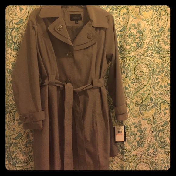 London Fog Trench Coat (2x)