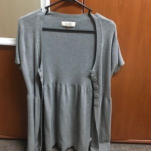 Short sleeve sweater