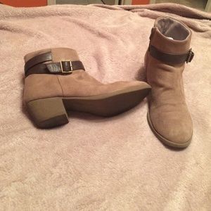 Light brown boots