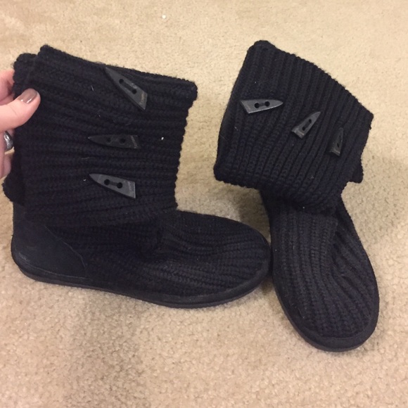 BearPaw Crocheted boots