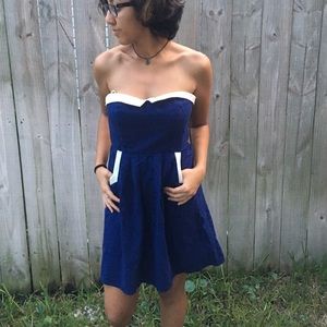 strapless dress w/ pockets!