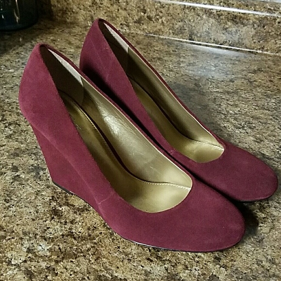 Ann Taylor Loft suede wedges 8.5 M