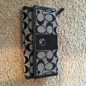Coach wallet