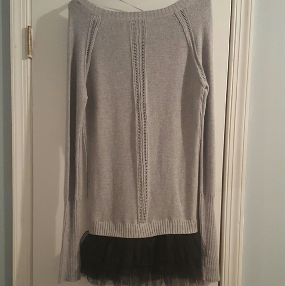 Vera Wang, NEVER WORN!! - Picture 2 of 3