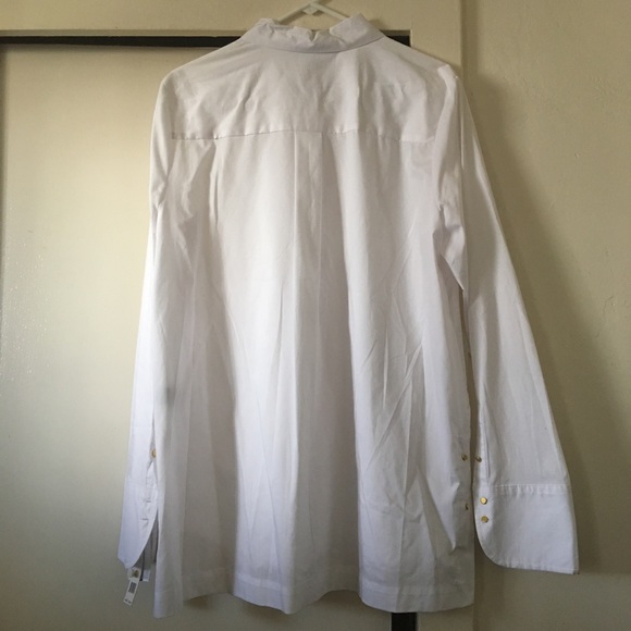 NWOT white collared button down blouse - Picture 2 of 2
