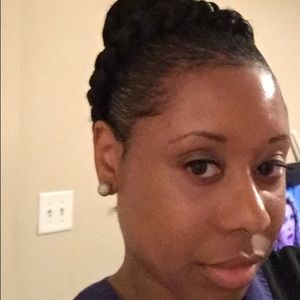 Meet your Posher, Shana