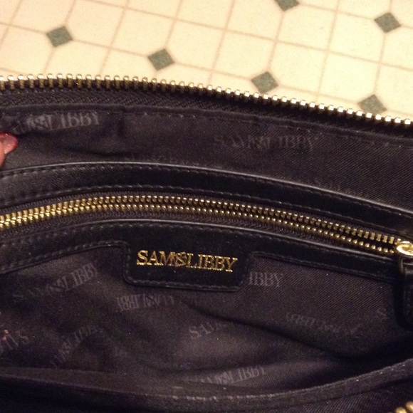 *GIFTED* Oversized SAM & LIBBY Tasseled Clutch - Picture 4 of 4