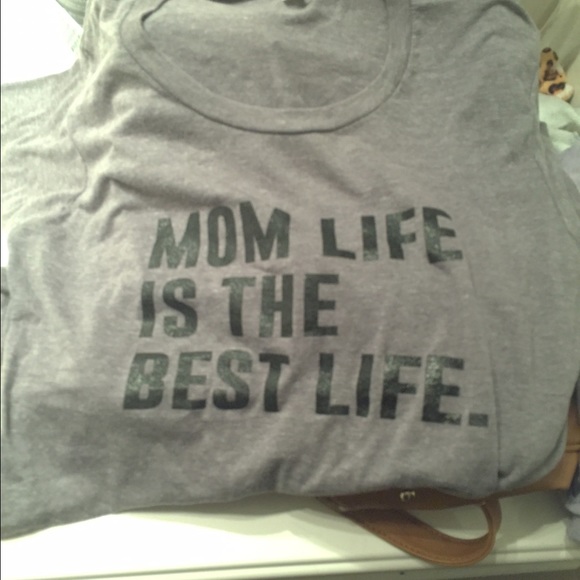 Mom tee