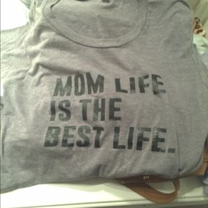 Mom tee