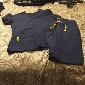 Wonder Wink Navy Scrubs- XS