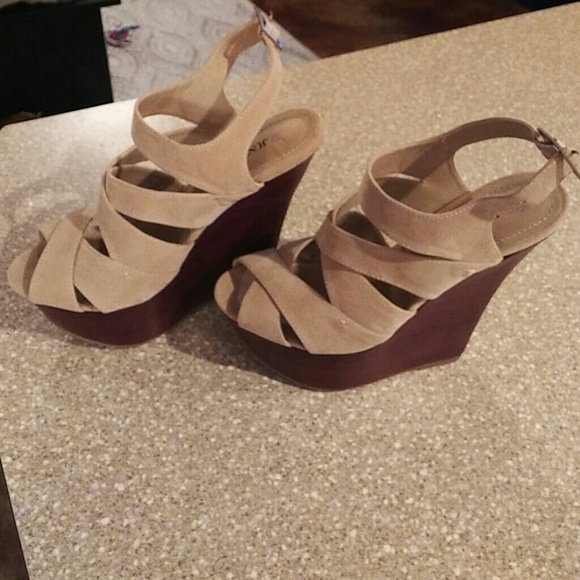 Tan wedges