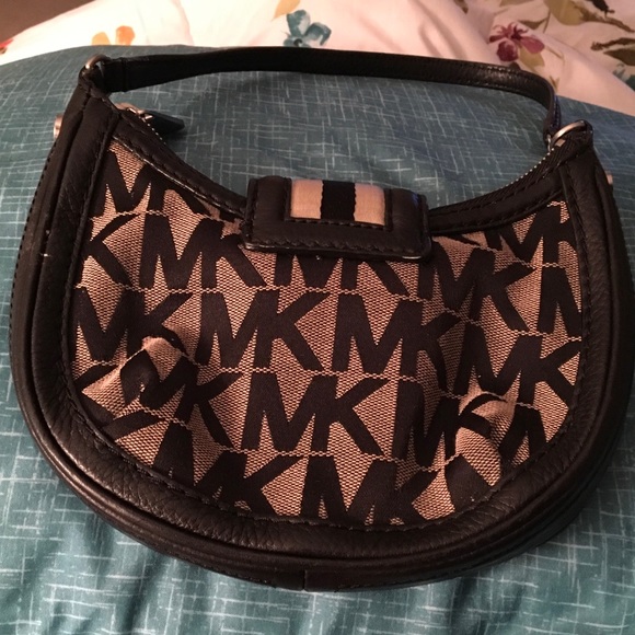 Authentic MK purse - Picture 2 of 6