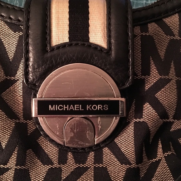 Authentic MK purse - Picture 3 of 6