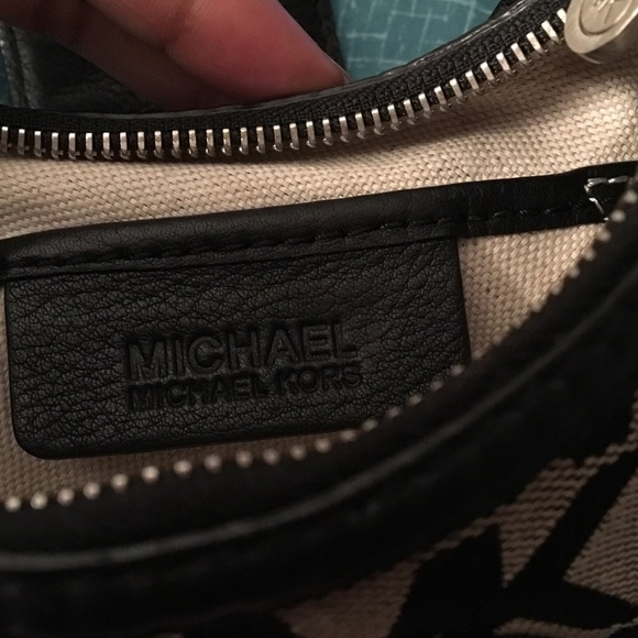 Authentic MK purse - Picture 4 of 6