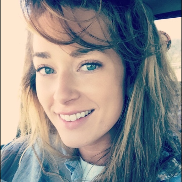 Meet your Posher, Sam - Picture 2 of 7