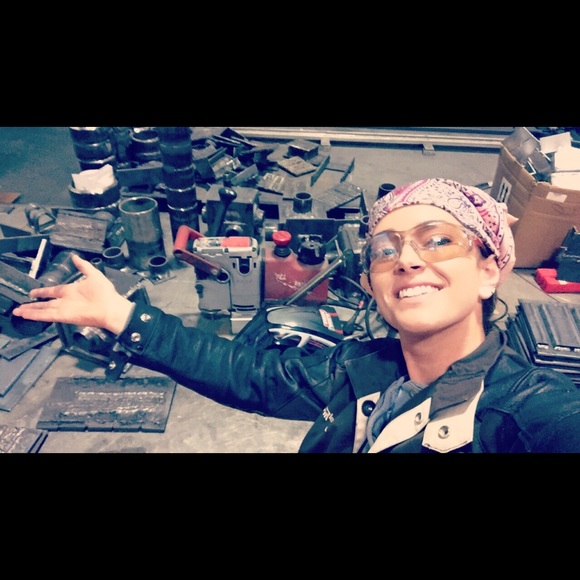 Meet your Posher, Sam - Picture 3 of 7