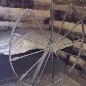 Meet your Posher, Ella