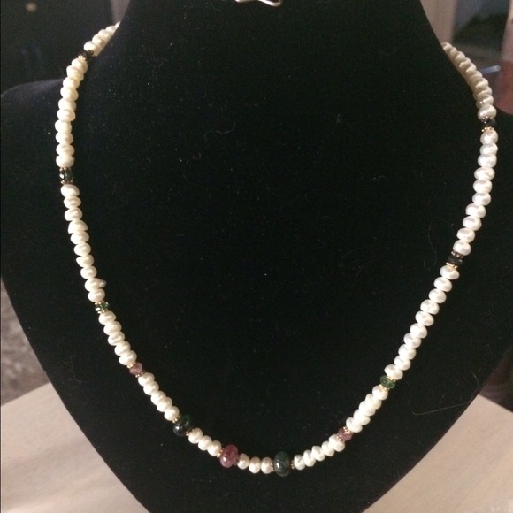 20" Handmade Fresh Water Pearl Necklace - Picture 2 of 4