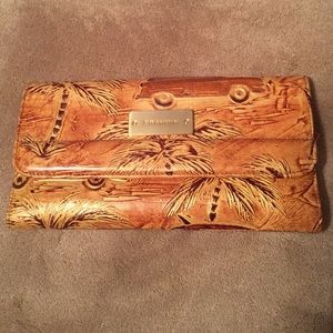 Brahmin wallet