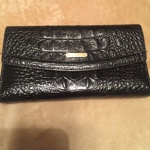 Brahmin wallet