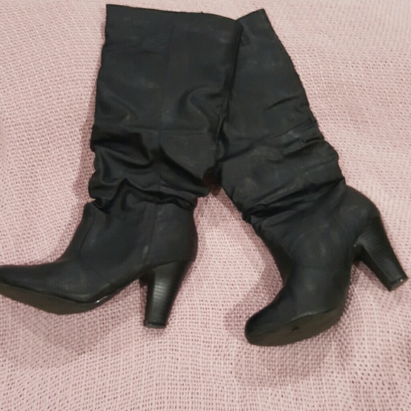 Body central black slouchy boots sz 9