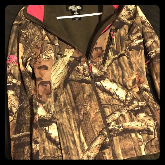 Mossy Oak Jacket with Pink Trim