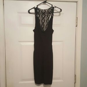 Bisou Bisou, size 4, super cute detail on back