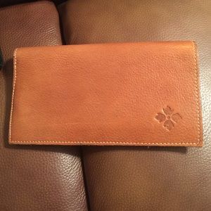 Patricia Nash wallet