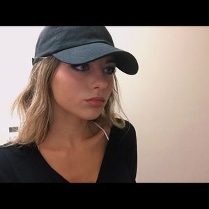 Meet your Posher, Kami