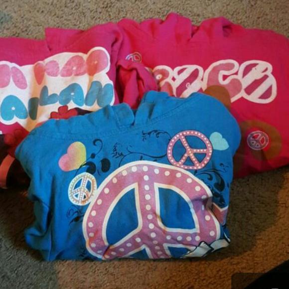 bundle of 3hoodies