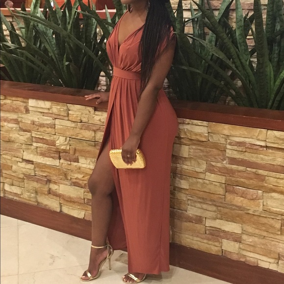 Boohoo Plunge Neck Maxi Dress