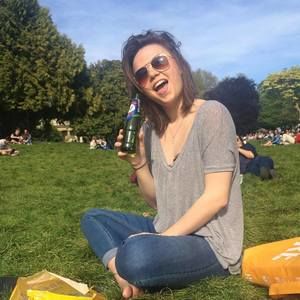 Meet your Posher, Laura