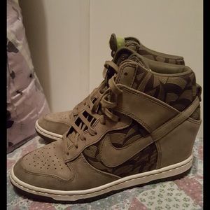 Nike Sky Hi Wedge Dunk
