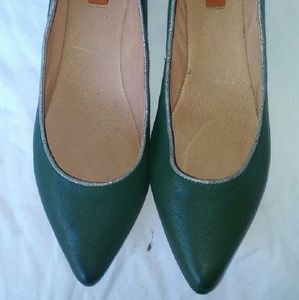 Miz Mooz Green Leather Flats US 8-8.5