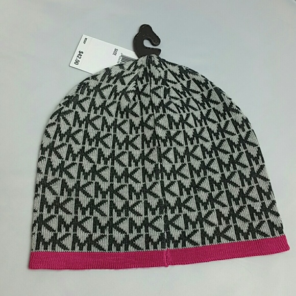 🚨LAST ONE🚨Michael Kors Beanie● NWT●100%Authentic - Picture 2 of 4