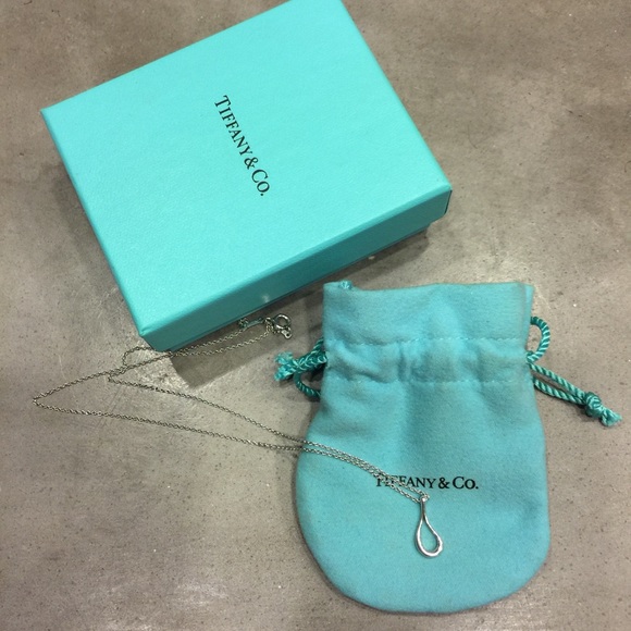 Tiffany & CO open teardrop necklace