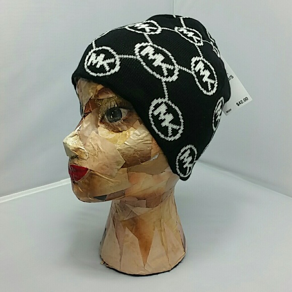 Michael Kors Accessories - 🚨SOLD OUT🚨💯AUTHENTIC Michael Kors Beanie NWT