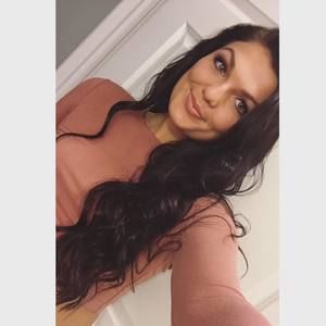 Meet your Posher, Cassandra