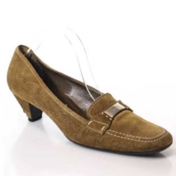 VINTAGE  PRADA LEATHER LOAFERS NEEDS SMALL REPAIR - Picture 3 of 4