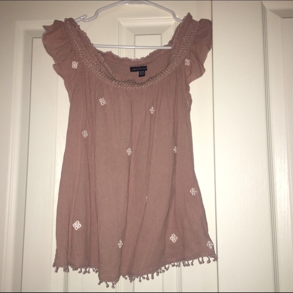 Off the shoulder or regular worn