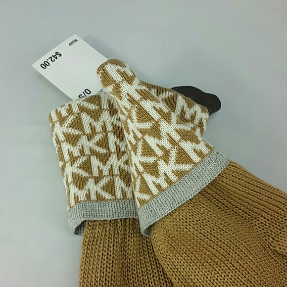 🚨2017 RESTOCK🚨💯Michael Kors Gloves NWT - Picture 2 of 4