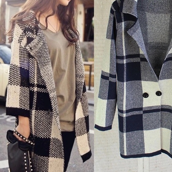 Last One !! Black as white plaid knitted jacket - Picture 2 of 4