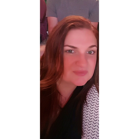 Meet your Posher, Ana